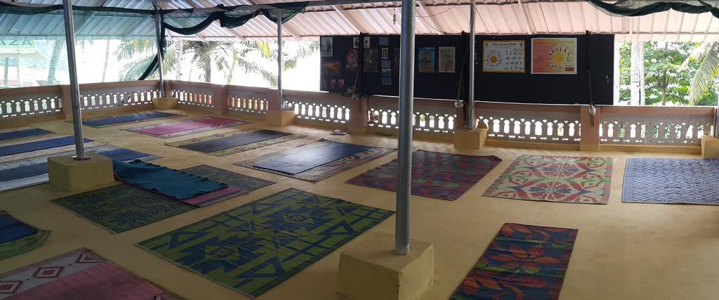 Hill Top Ayurvedic Beach Resort Варкала Экстерьер фото
