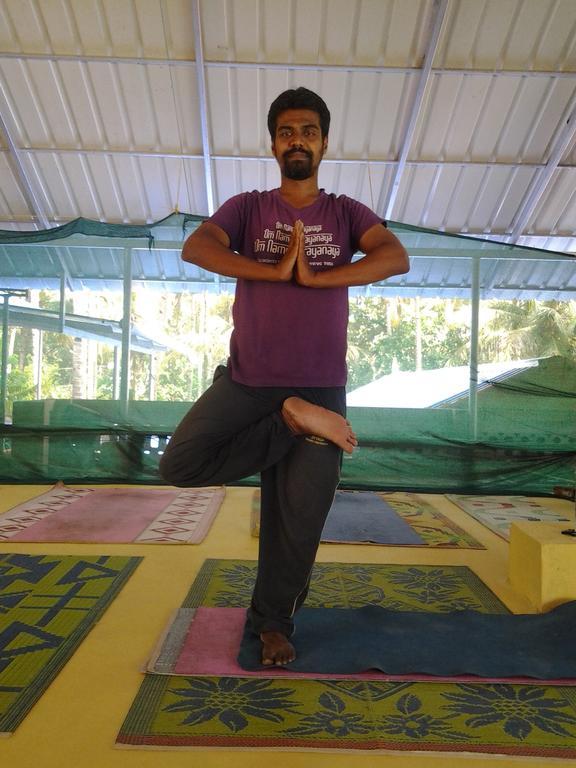 Hill Top Ayurvedic Beach Resort Варкала Экстерьер фото